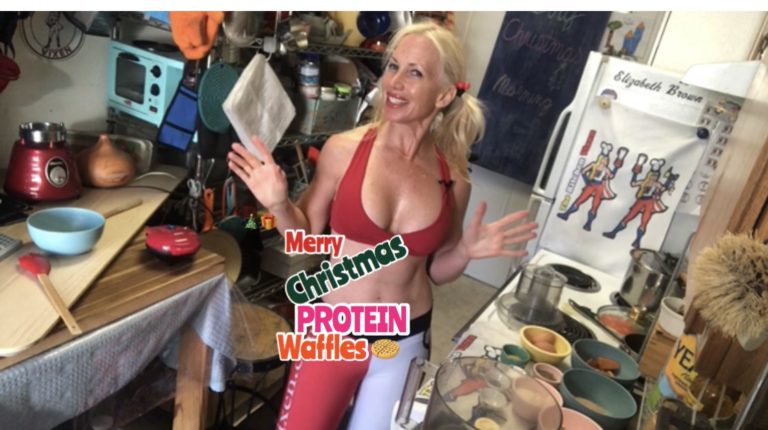 Fit Holiday Recipes & Workout: Protein Waffles & Smoothie